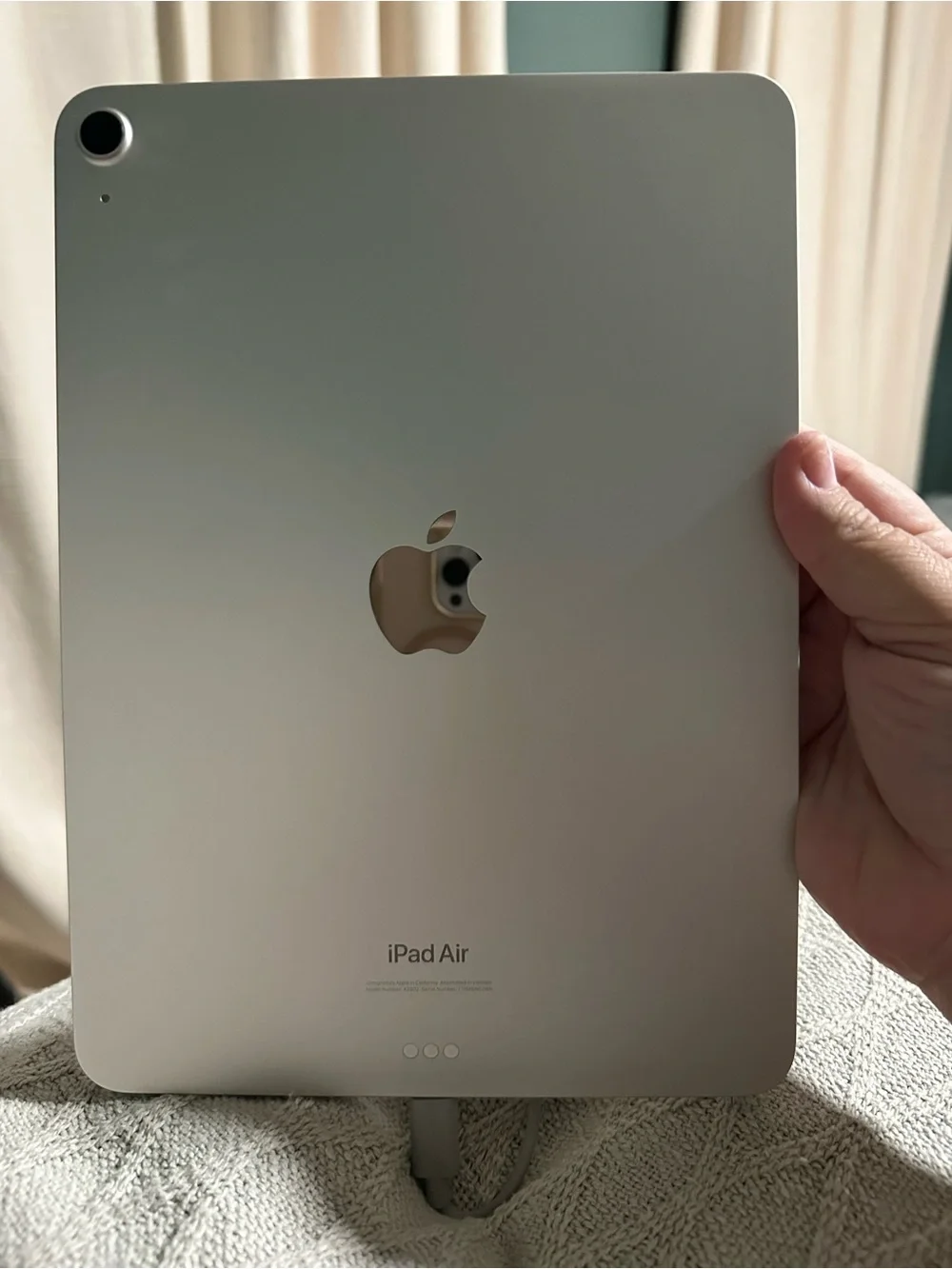 EEUc iPad Air 11 inch M2 with Apple Magic Keyboard HAS APPLECARE - WiFi only